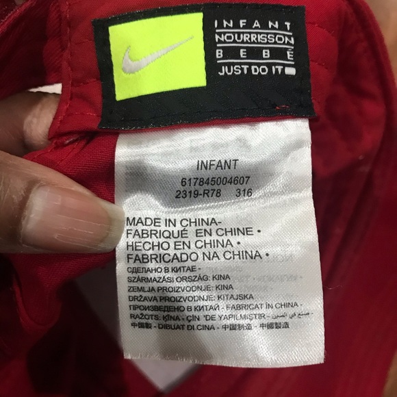 Nike Red Infant Hat - Picture 7 of 7